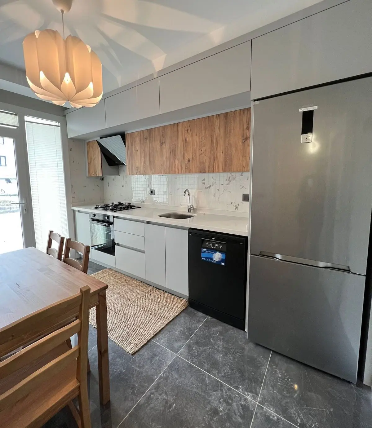 Fitted kitchen